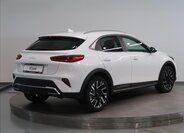 KIA XCeed CUV / Crossover 1,5 l 103 kw