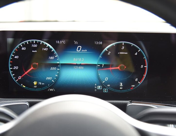 Mercedes-Benz GLB SUV / Terénní 2,0 l 110 kw