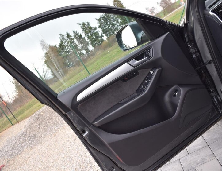 Audi Q5 SUV / Terénní 3,0 l 180 kw