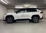 Toyota RAV4 SUV 2,5 l 228 kw