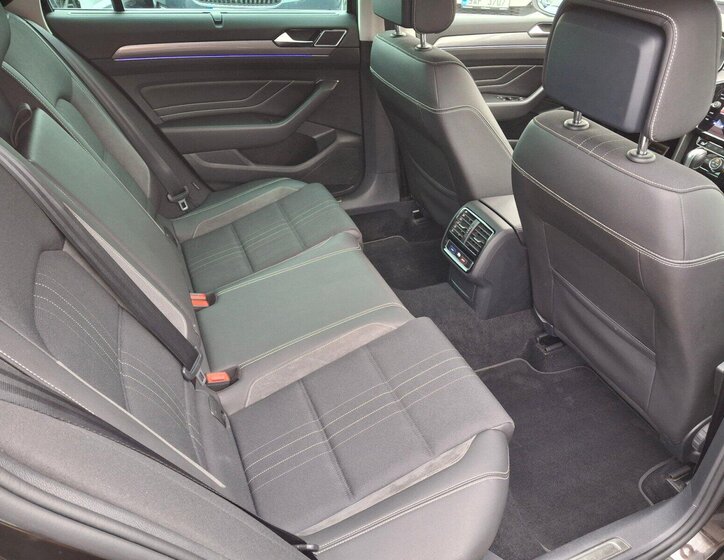 Volkswagen Passat Kombi 2,0 l 140 kw