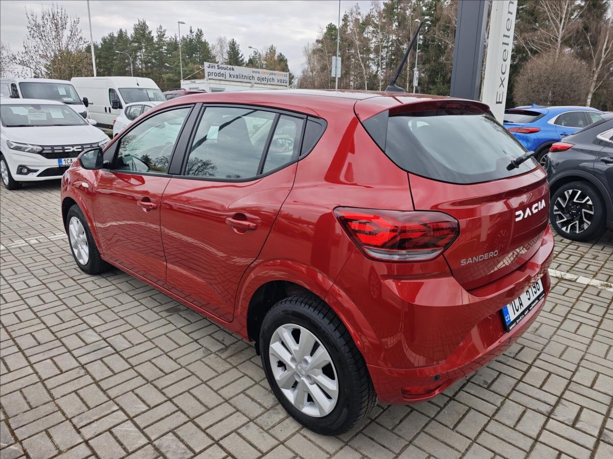 Dacia Sandero Hatchback 999,0 67 kw