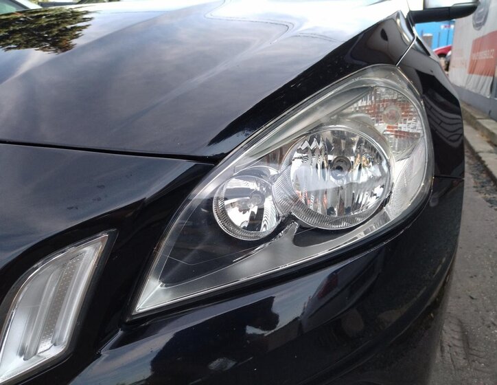 Volvo V60 Kombi 2,0 l 120 kw