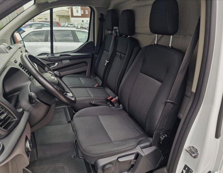 Ford Transit Custom Skříň 2,0 l 77 kw