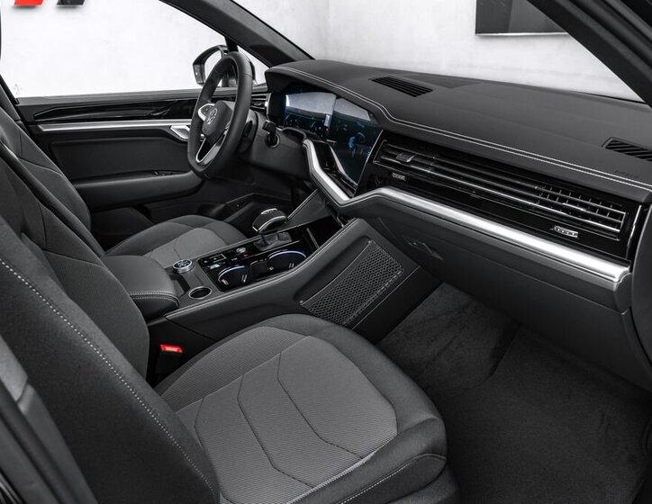 Volkswagen Touareg SUV / Terénní 3,0 l 170 kw