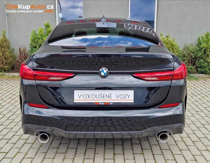 BMW Řada 2 9