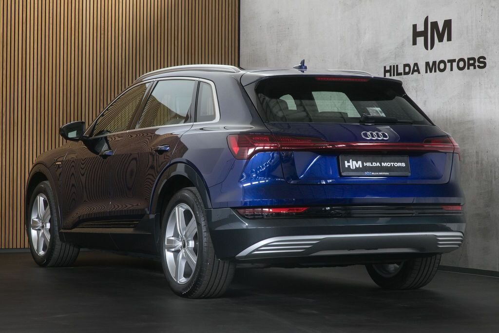 Audi e-tron SUV 0,0 300 kw