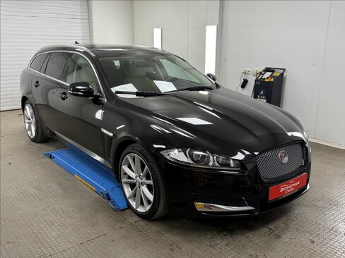 Jaguar XF Kombi 3,0 l 202 kw