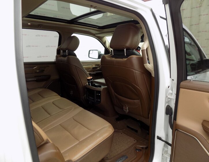 Dodge RAM 1500 Pick-up 5,7 l 295 kw