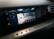 Jeep Grand Wagoneer 37