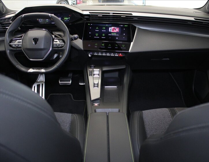 Peugeot 308 Hatchback 1,2 l 96 kw