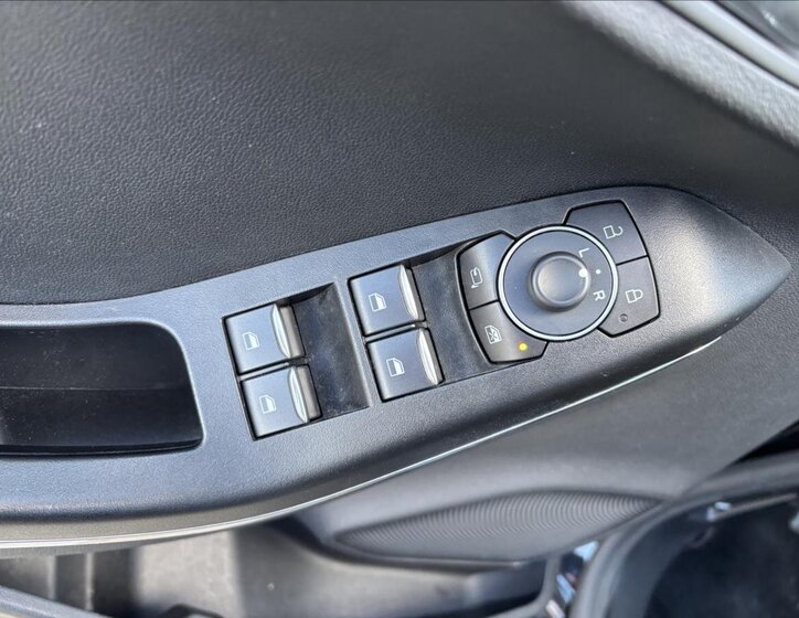 Ford Puma SUV / Terénní 999,0 125 kw