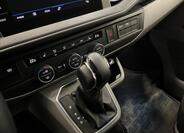 Volkswagen Caravelle 13