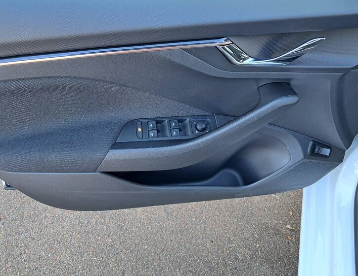 Škoda Scala Hatchback 1,0 l 85 kw