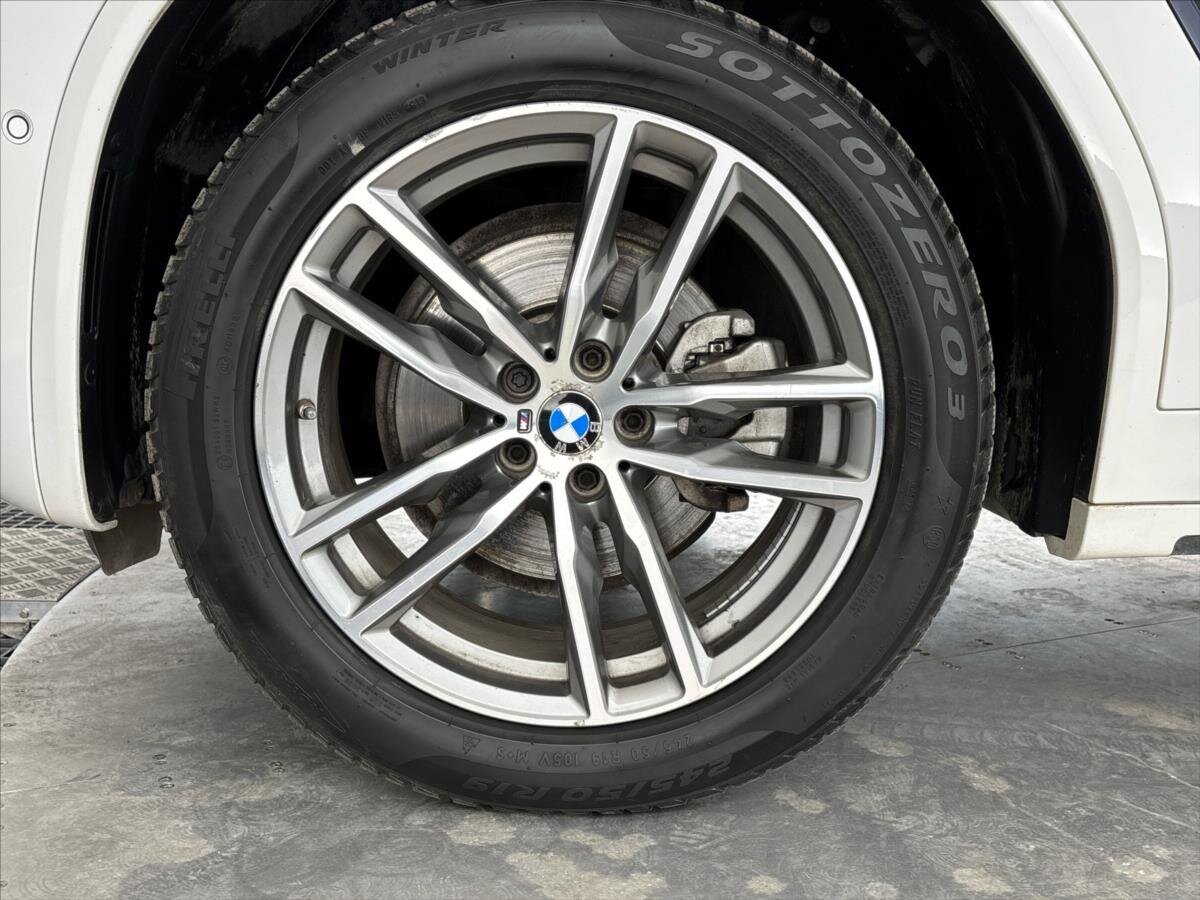 BMW X3 SUV / Terénní 2,0 l 140 kw