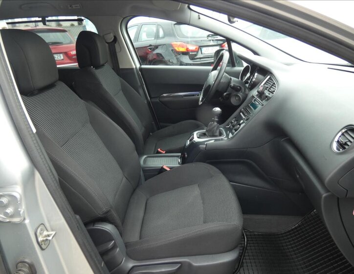 Peugeot 5008 MPV 1,6 l 115 kw