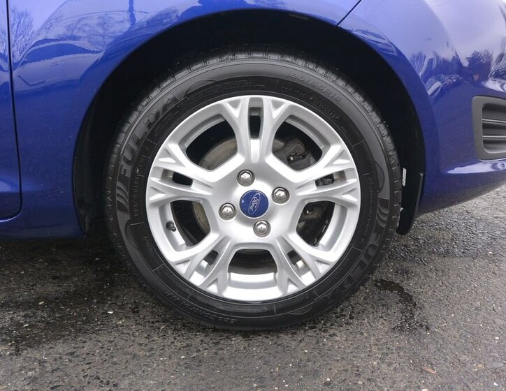 Ford Fiesta Hatchback 998,0 74 kw