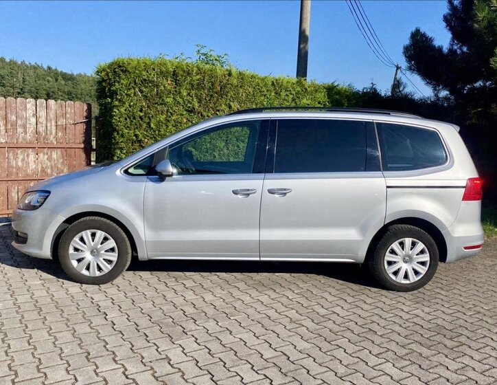 Volkswagen Sharan MPV 2,0 l 103 kw