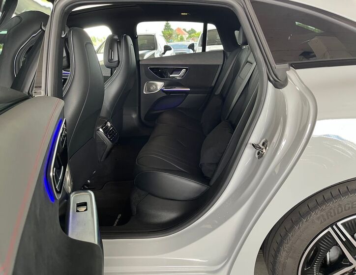 Mercedes-Benz EQE 15