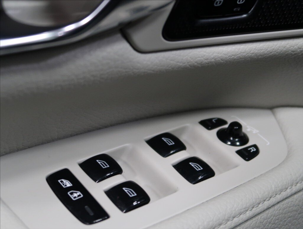 Volvo S90 Sedan 2,0 l 173 kw