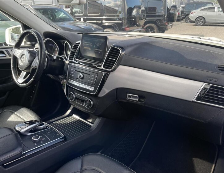 Mercedes-Benz GLS SUV 3,0 l 190 kw