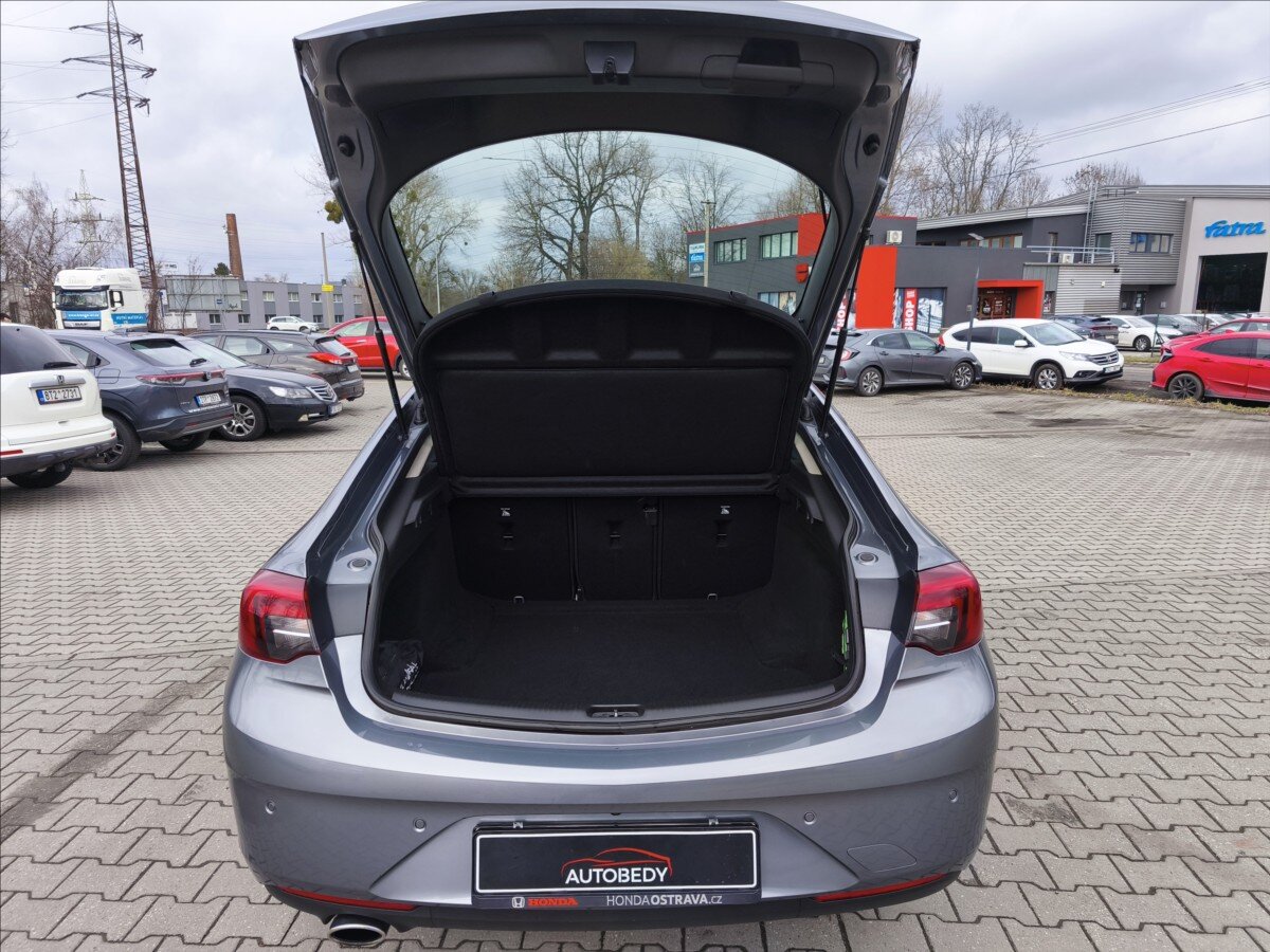 Opel Insignia Hatchback 2,0 l 125 kw