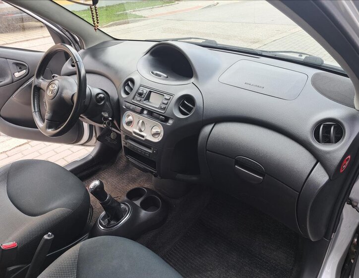 Toyota Yaris Hatchback 1,4 l 55 kw