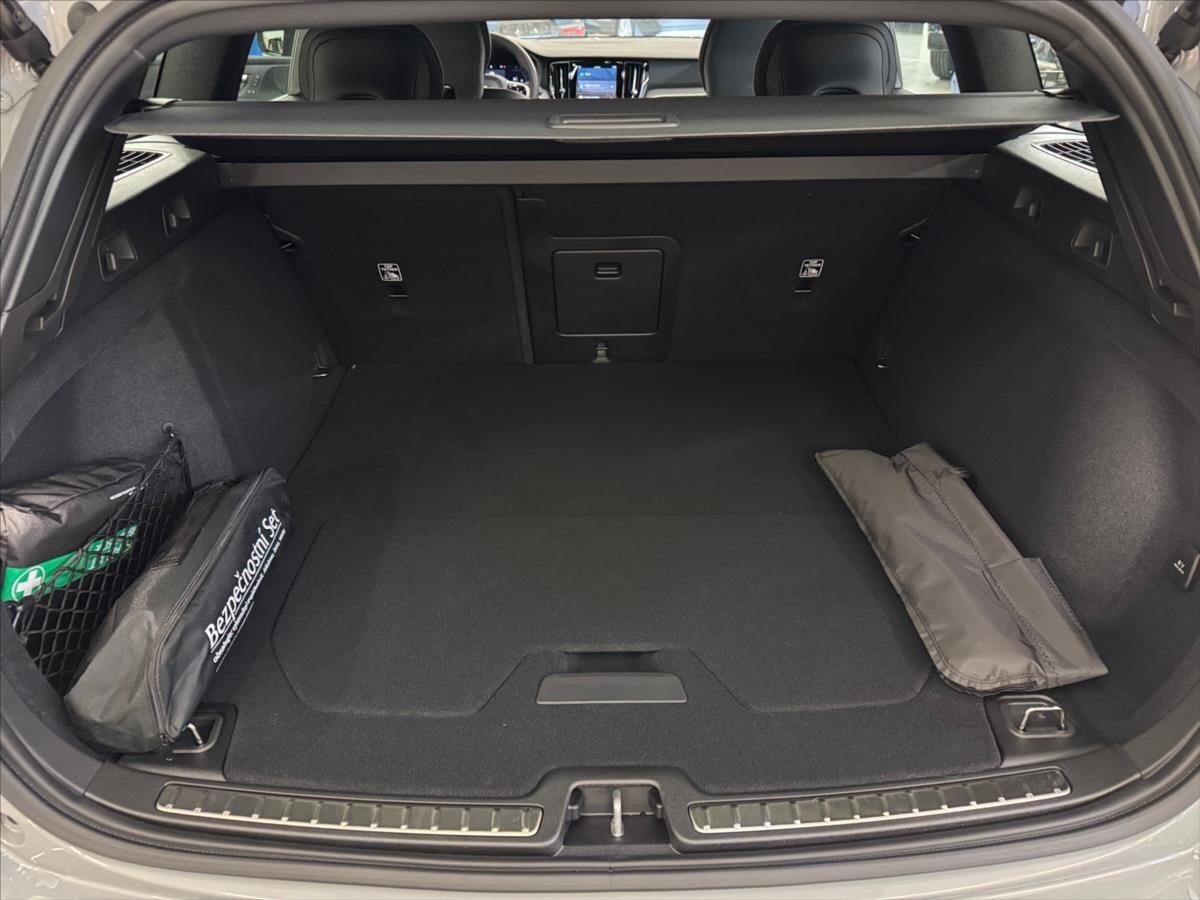 Volvo V60 Kombi 2,0 l 145 kw