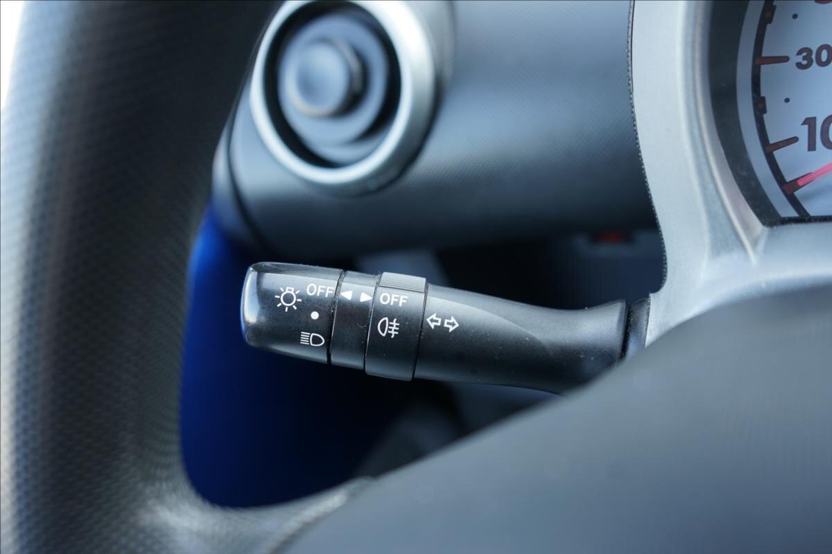 Peugeot 107 Hatchback 998,0 50 kw