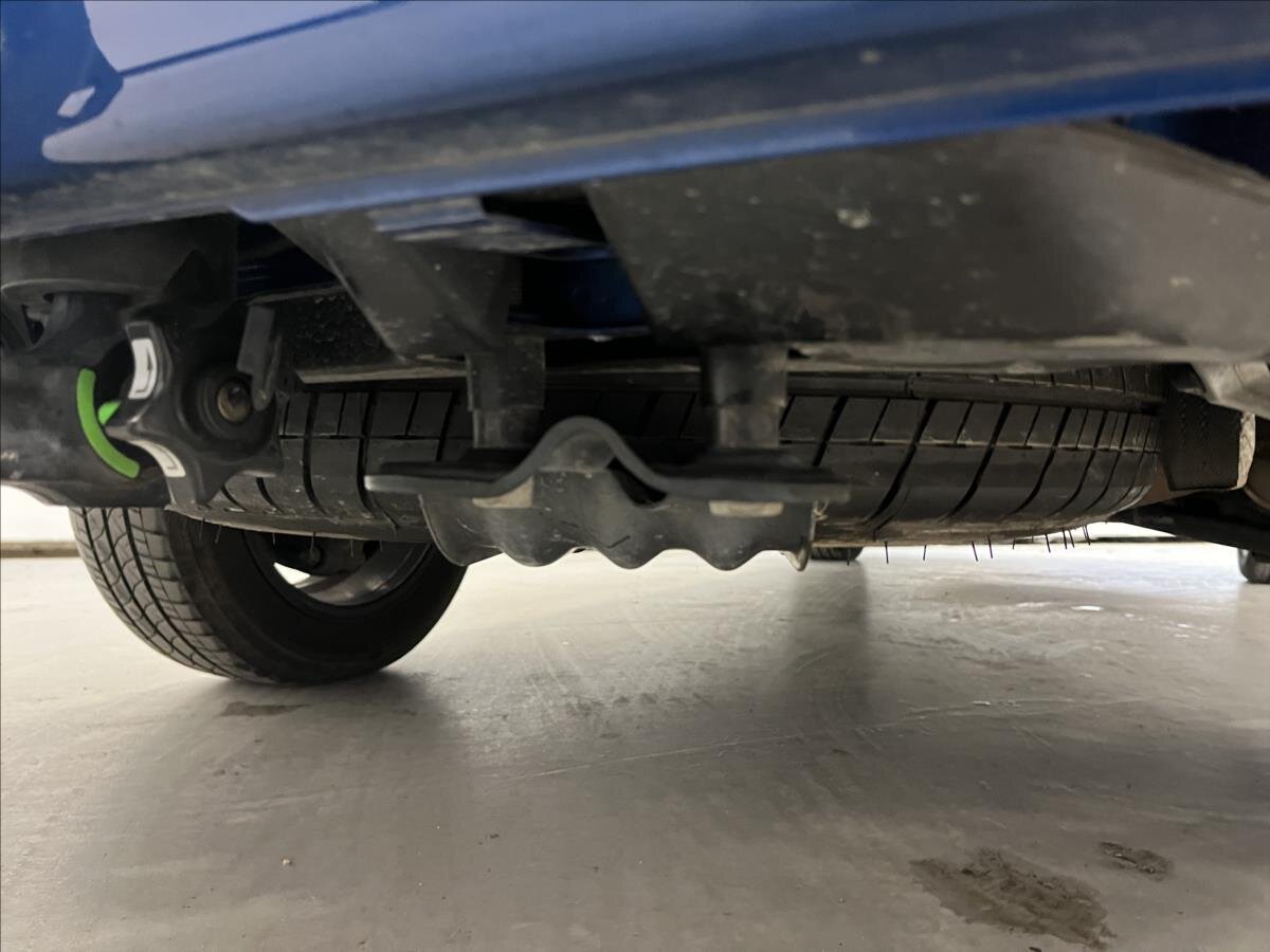 Volkswagen Caravelle Kombi 2,0 l 110 kw