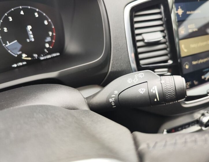 Volvo XC90 SUV / Terénní 2,0 l 235 kw