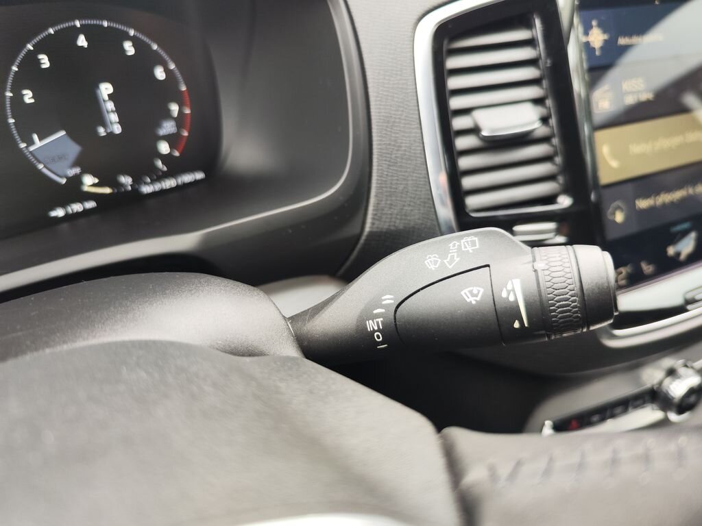 Volvo XC90 SUV / Terénní 2,0 l 235 kw