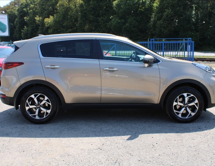 KIA Sportage 4