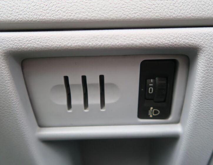 Peugeot 5008 MPV 2,0 l 120 kw