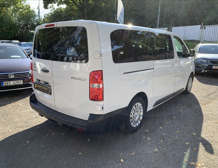 Toyota ProAce 8
