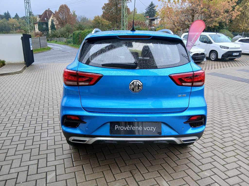 MG ZS