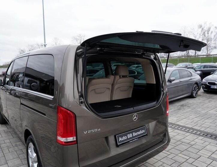 Mercedes-Benz Třídy V MPV 2,1 l 140 kw