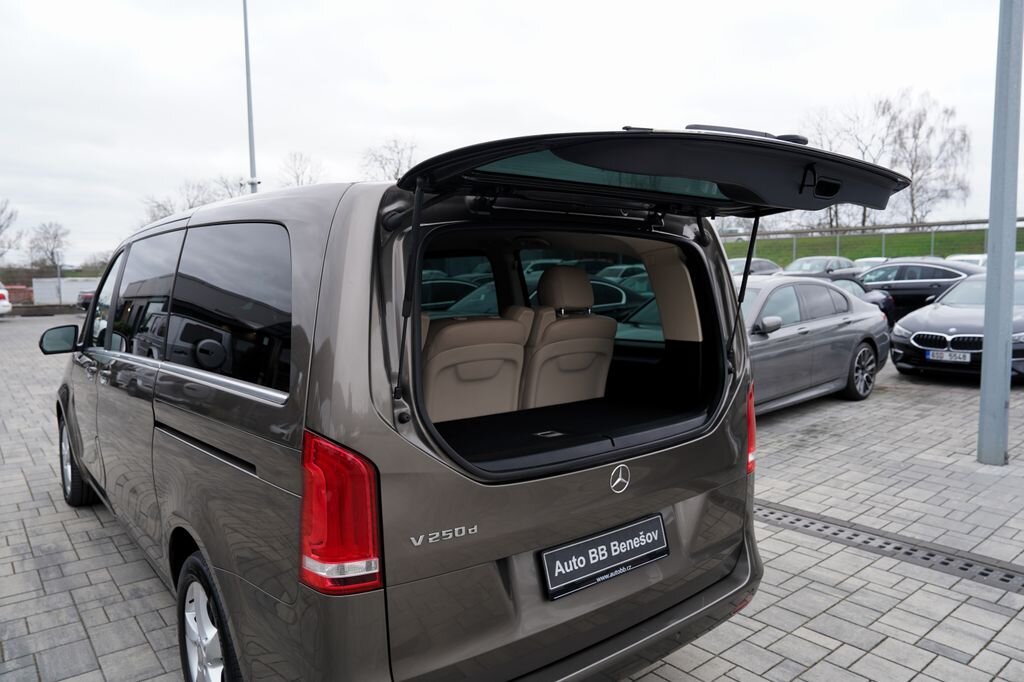 Mercedes-Benz Třídy V MPV 2,1 l 140 kw