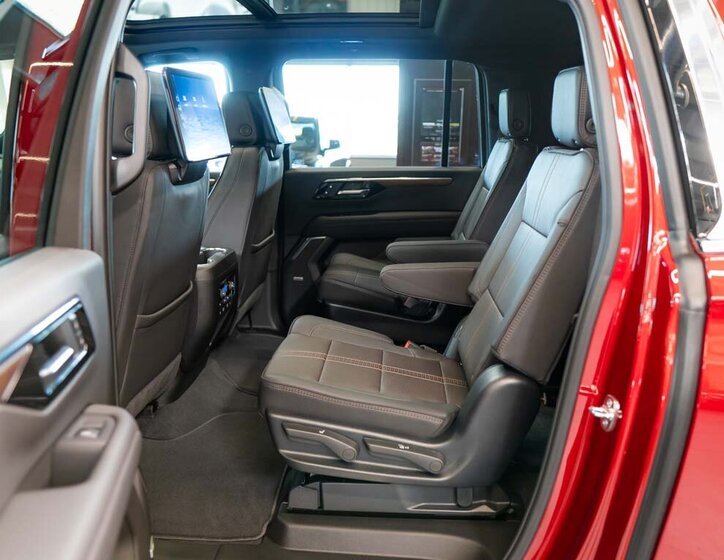 Chevrolet Suburban SUV / Terénní 6,2 l 313 kw