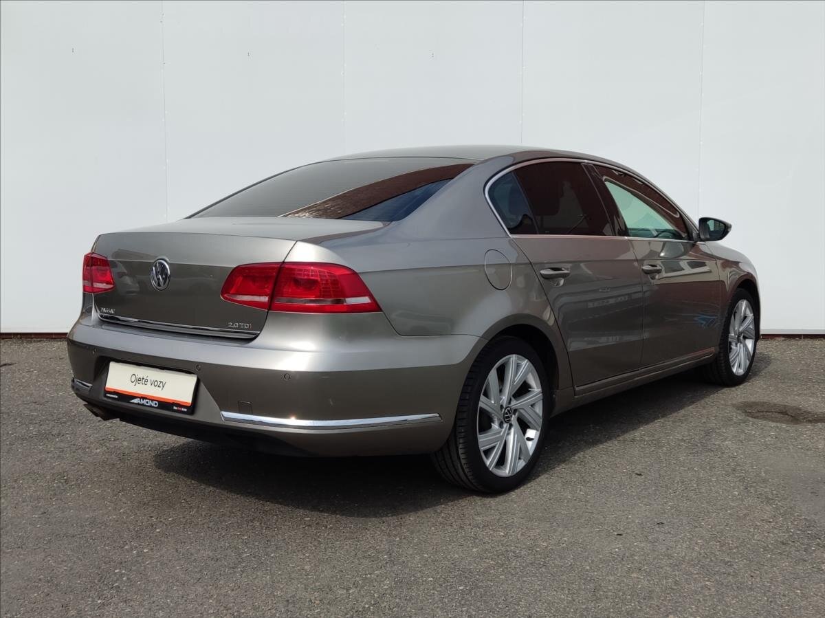 Volkswagen Passat Sedan / Limuzína 2,0 l 130 kw