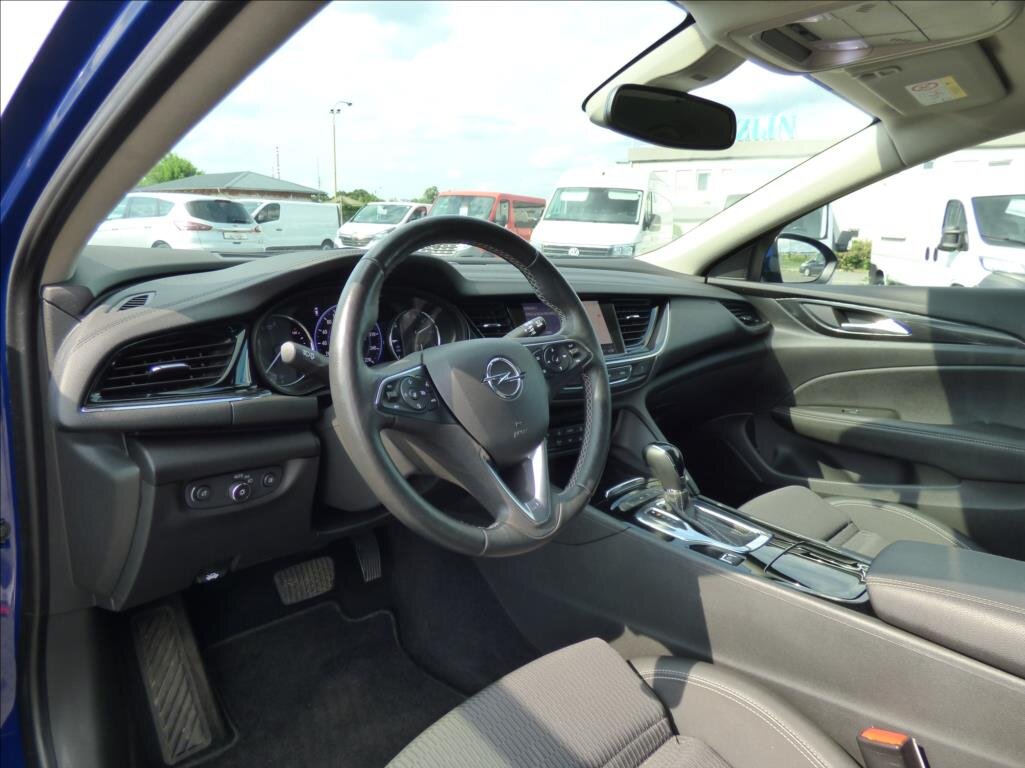 Opel Insignia Kombi 2,0 l 154 kw