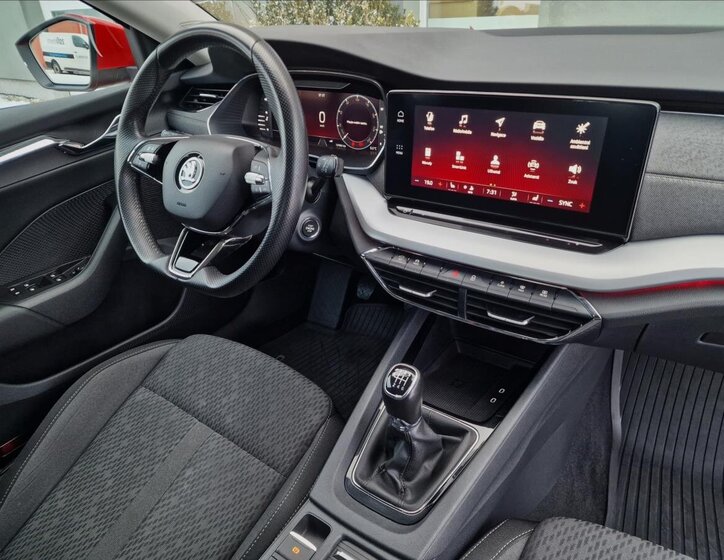 Škoda Octavia Sedan / Limuzína 1,5 l 110 kw