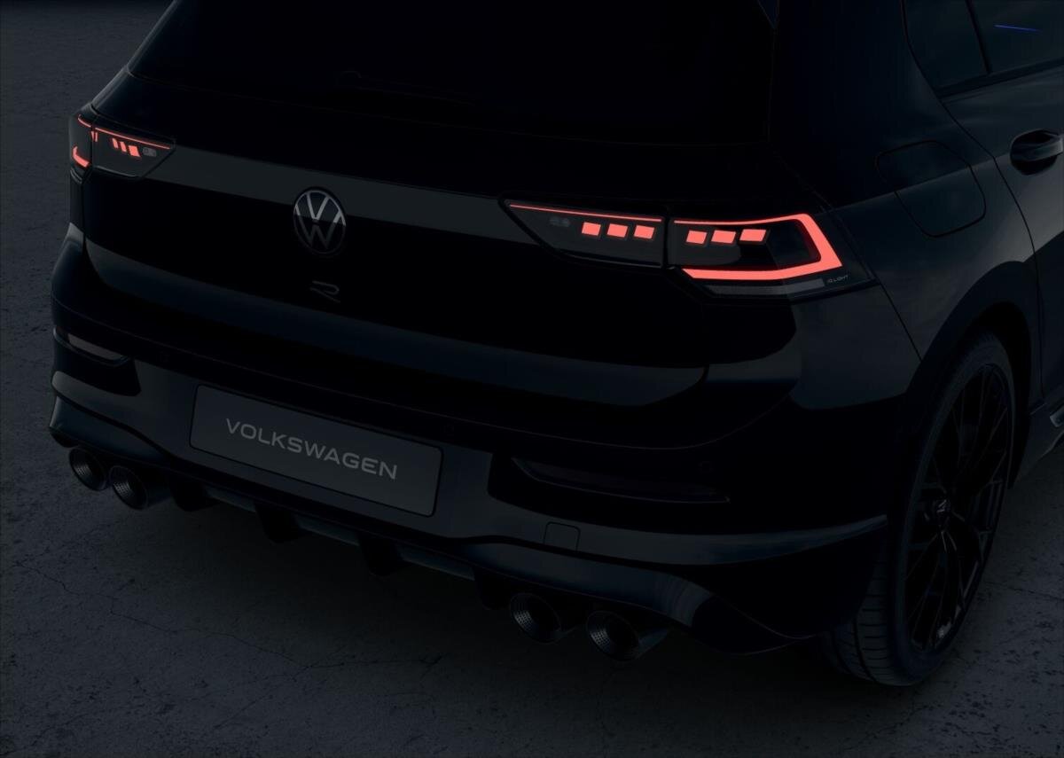 Volkswagen Golf Hatchback 2,0 l 245 kw