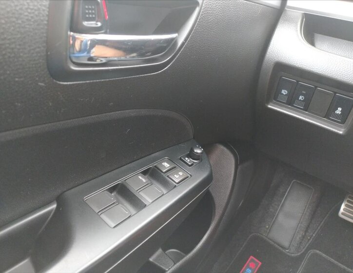 Suzuki Swift Hatchback 1,6 l 100 kw