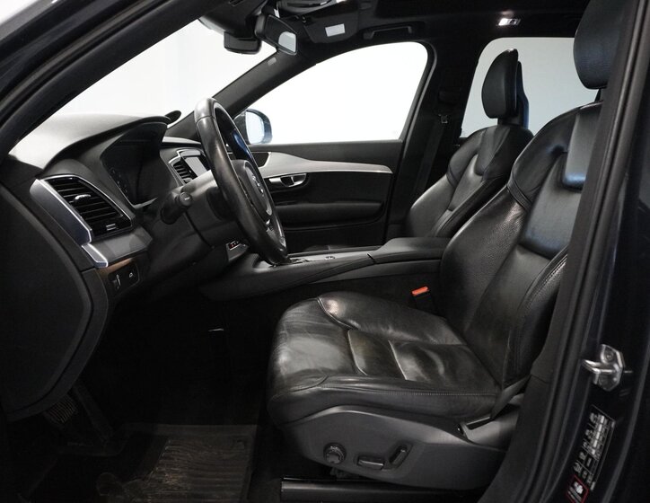 Volvo XC90 SUV 2,0 l 173 kw