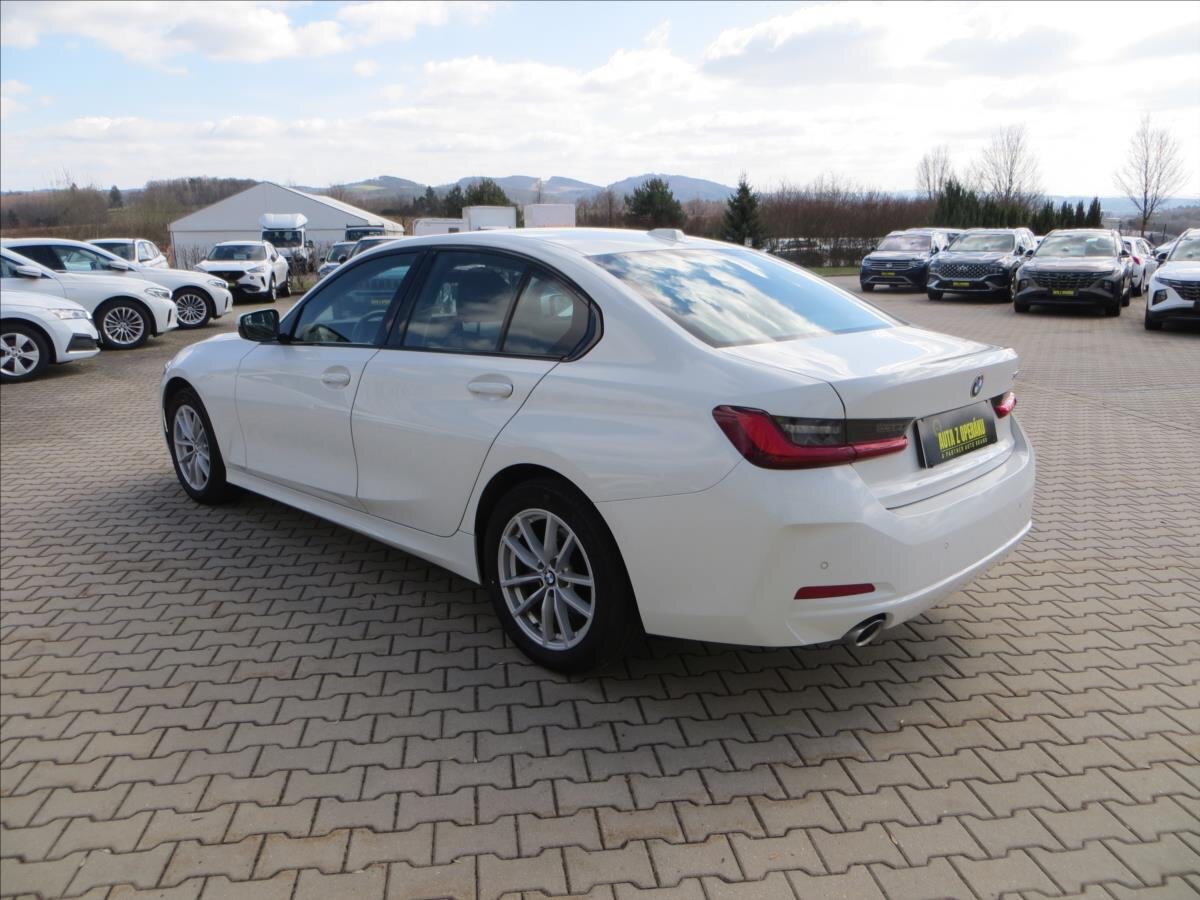 BMW Řada 3 Sedan / Limuzína 2,0 l 115 kw
