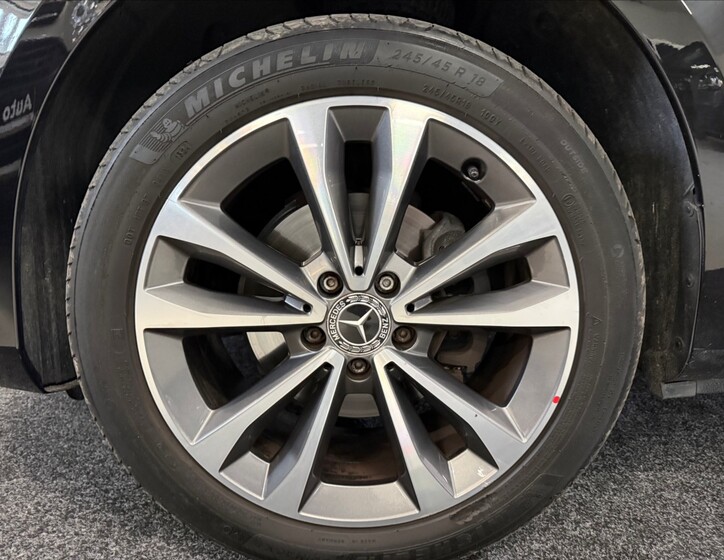 Mercedes-Benz Vito 25