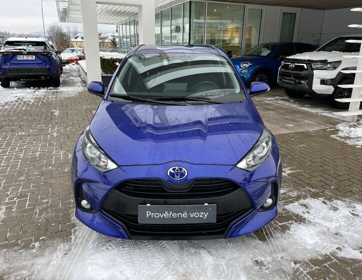 Toyota Yaris 9