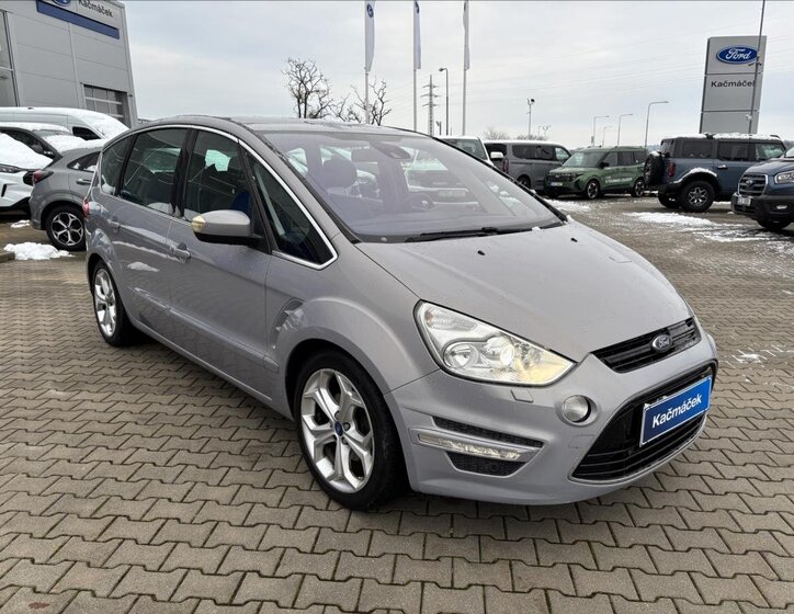 Ford S-MAX 6