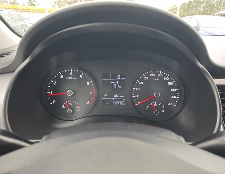 KIA Stonic SUV / Terénní 1,4 l 73 kw